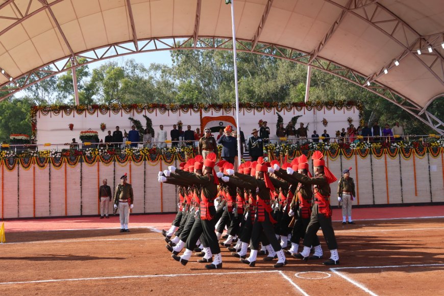 राज्यपाल श्री सी.पी. राधाकृष्णन ने शहीद चौक शहीदों को श्रद्धांजलि अर्पित की